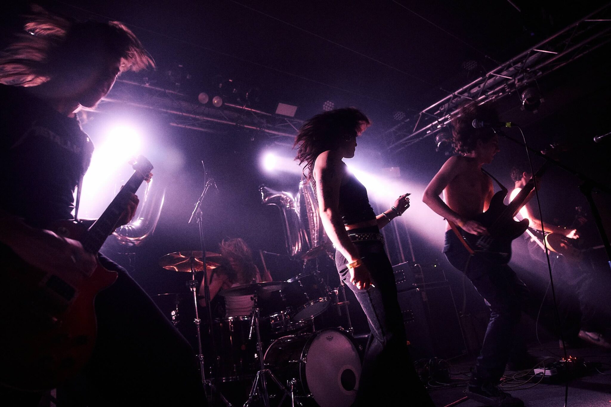 Dead Headz - LISTEN TO BERLIN: YOUTH